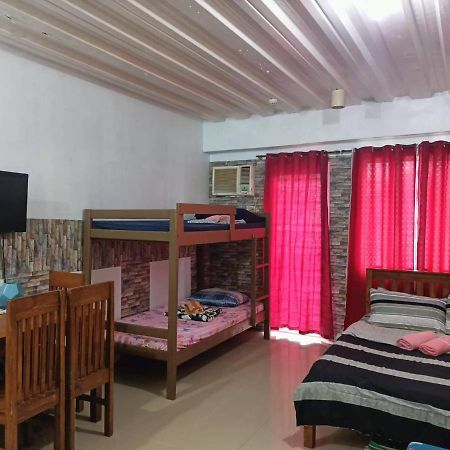 Kassel Residence Mhavic Family Room Good For 5Guest 马尼拉 外观 照片