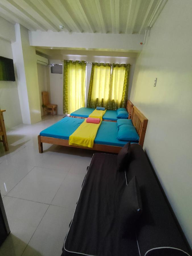 Kassel Residence Mhavic Family Room Good For 5Guest 马尼拉 外观 照片