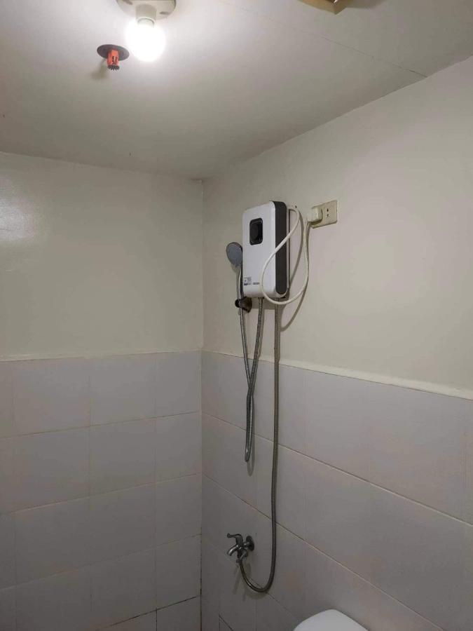 Kassel Residence Mhavic Family Room Good For 5Guest 马尼拉 外观 照片
