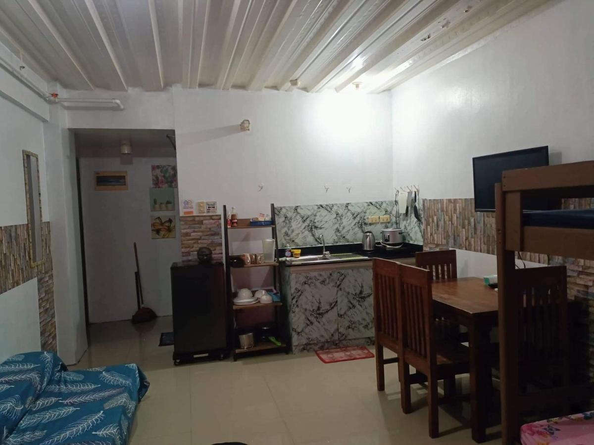 Kassel Residence Mhavic Family Room Good For 5Guest 马尼拉 外观 照片
