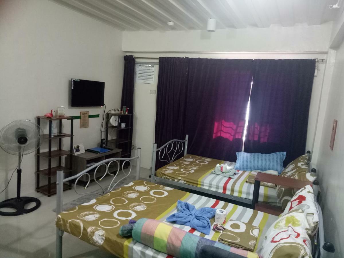 Kassel Residence Mhavic Family Room Good For 5Guest 马尼拉 外观 照片