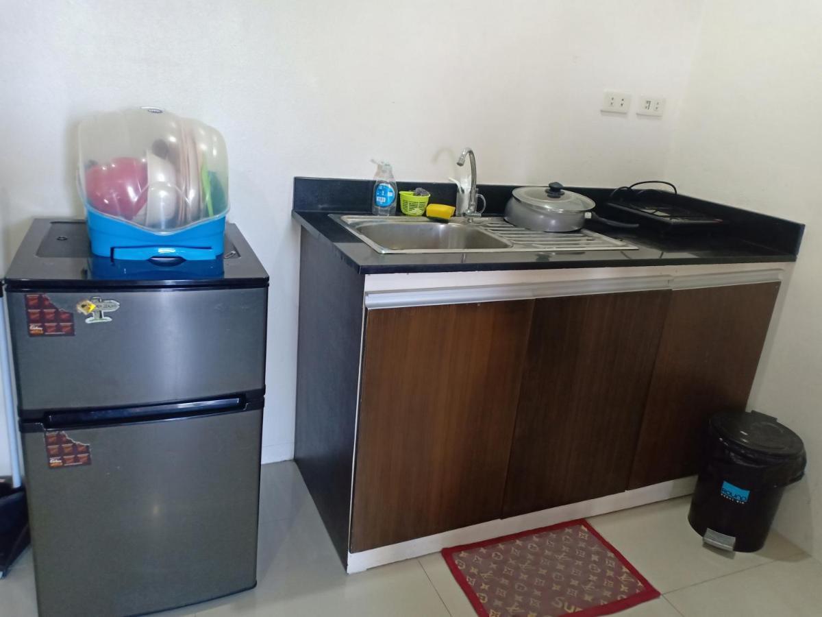 Kassel Residence Mhavic Family Room Good For 5Guest 马尼拉 外观 照片